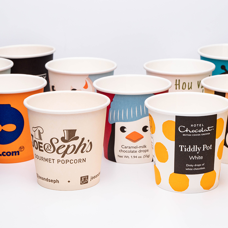 Jednoduchý tapetový kelímek