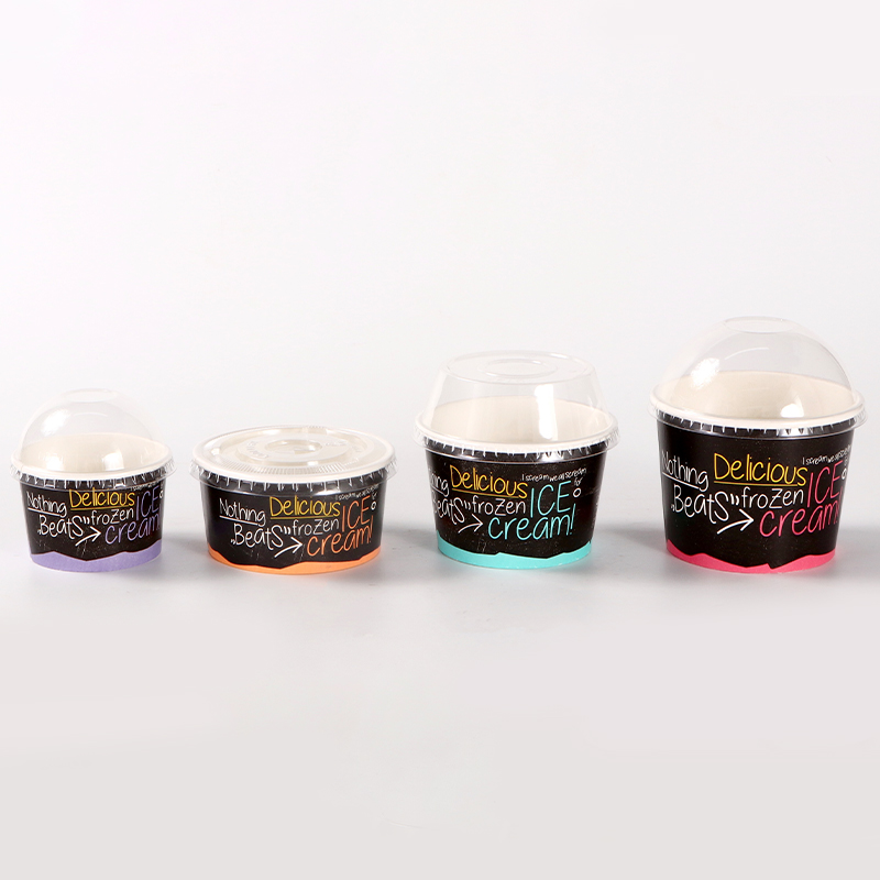 Zmrzlinový papírový pohár